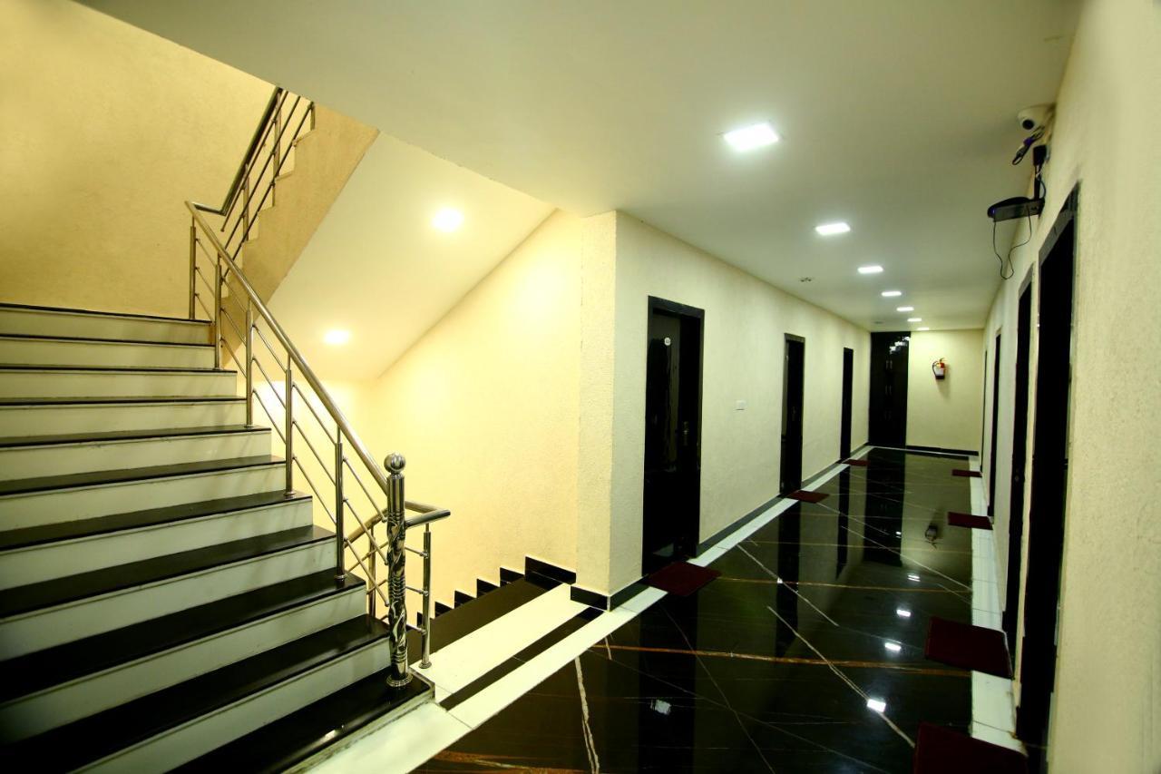 Hotel Gharonda Rishīkesh Zewnętrze zdjęcie