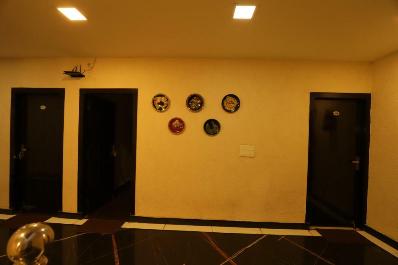 Hotel Gharonda Rishīkesh Zewnętrze zdjęcie