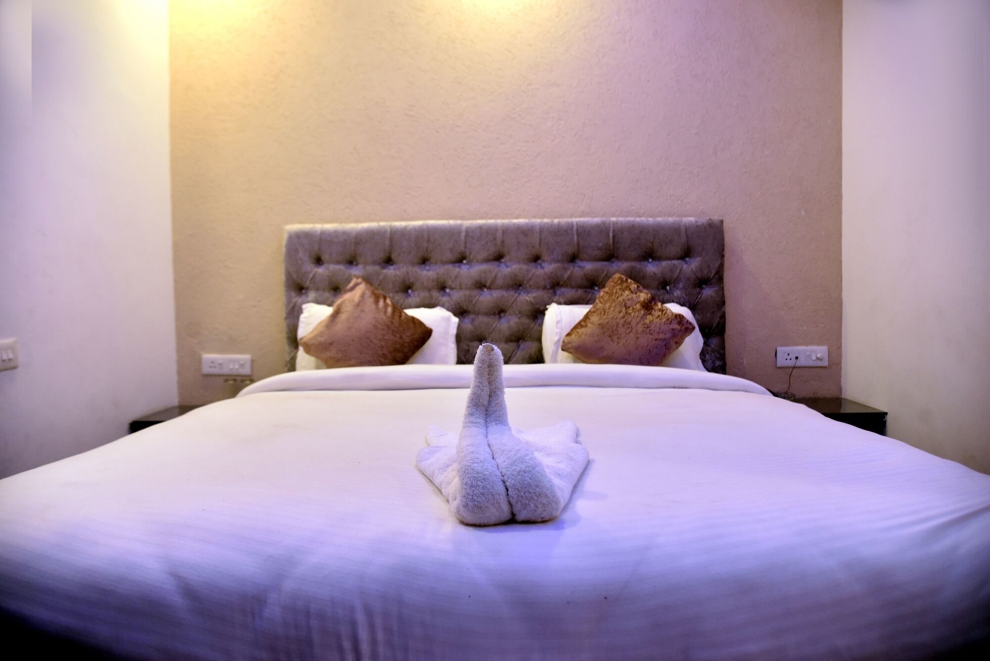 Hotel Gharonda Rishīkesh Zewnętrze zdjęcie